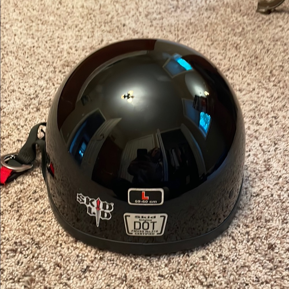 Men’s Black Skid Lid Helmet size Large